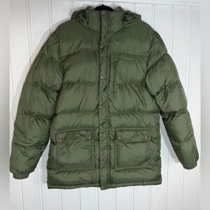 L.L. Bean Men's Mountain Classic Goose Down Parka - army green size med